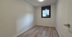 Pis nou a estrenar, amb piscina comunitària