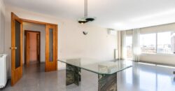 Dúplex molt ampli, inclou 1 plaça d’aparcament