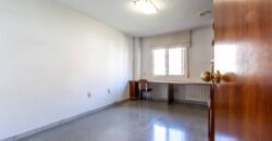 Dúplex molt ampli, inclou 1 plaça d’aparcament
