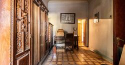 Casa àmplia, amb pati i terrasses