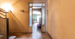 Casa àmplia, amb pati i terrasses
