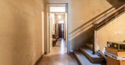Casa àmplia, amb pati i terrasses