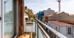Dúplex amb molta llum i assolellat, terrassa i balcó