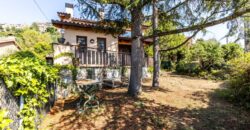 Casa amb ampli jardí, garatge i magnífiques vistes