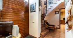 Casa amb ampli jardí, garatge i magnífiques vistes
